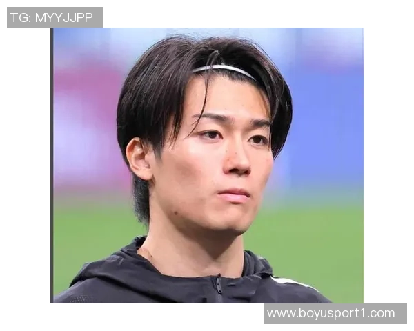 中村敬斗社交媒体庆祝胜利感恩伊东纯也精彩传中展现团队精神